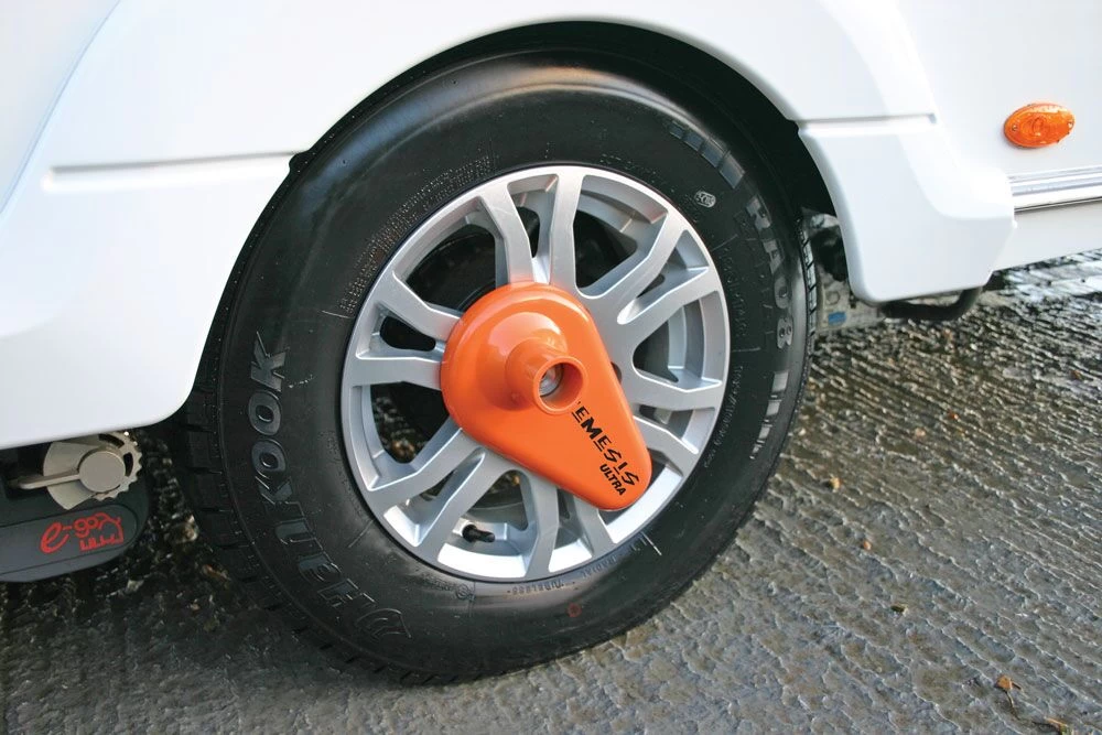 Purpleline Nemesis Ultra Wheel Clamp 3 Purpleline Nemesis Ultra Wheel Clamp