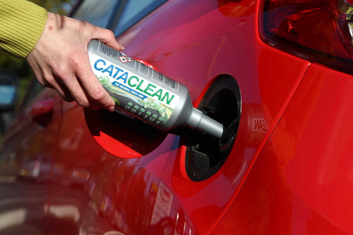 Cataclean Cataclean Petrol Fuel Additive - Complete Fuel & Exhaust Cleaner, Catalytic Converter, Valve & Injector Cleaner 4 X 500ml Bottles 5 Cataclean Cataclean Petrol Fuel Additive - Complete Fuel & Exhaust Cleaner, Catalytic Converter, Valve & Injector Cleaner 4 X 500ml Bottles - Image 3