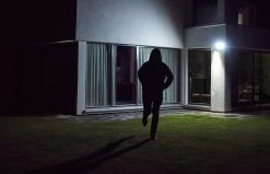 Arlo Arlo 2K Wire-Free Video Floodlight 1Pack - Black -Car Supplies Store 8faf53b518ca781b50f7fbc297b6b1e61640016757