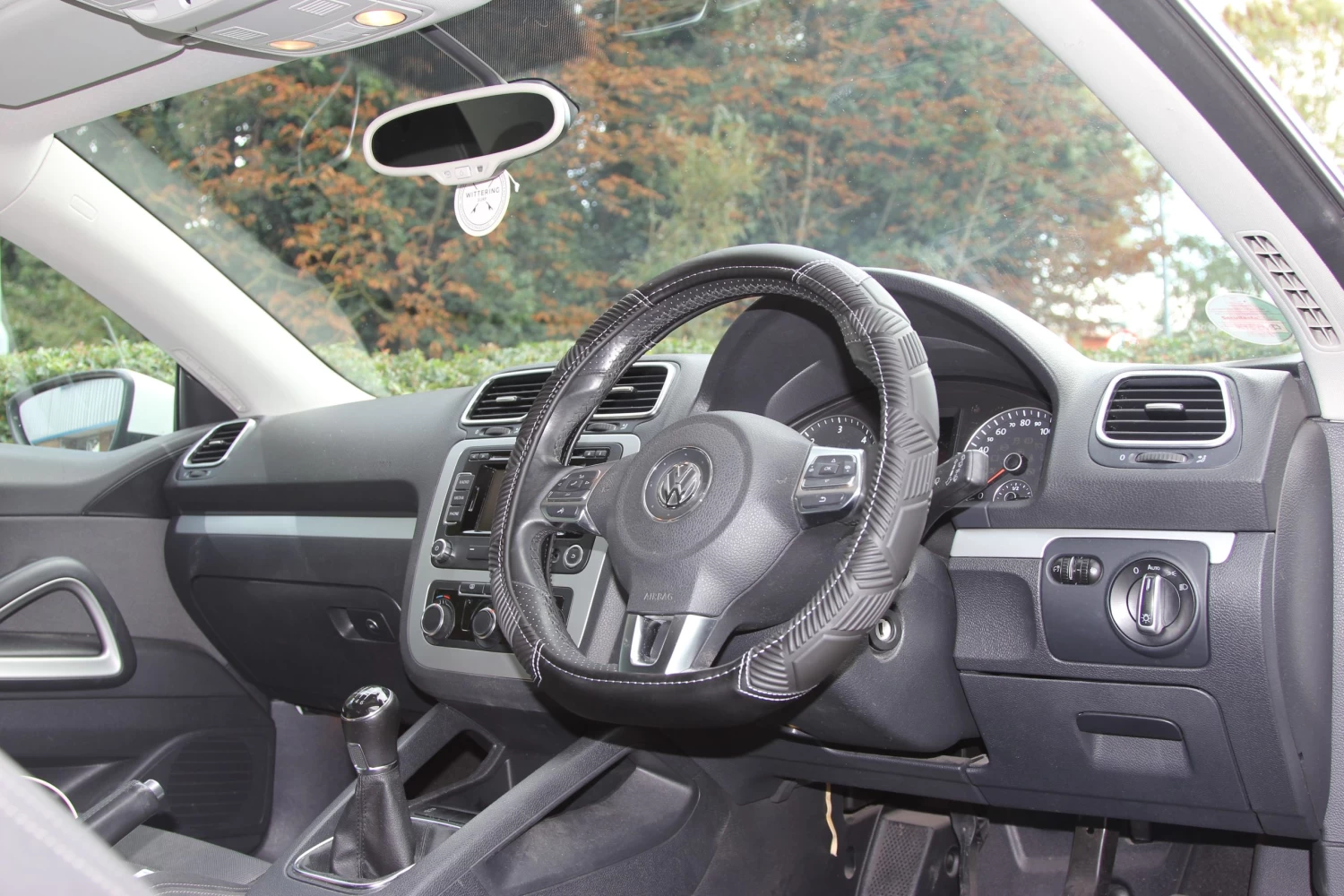 Town & Country Universal Heavy Duty Van & Car Steering Wheel Covers - Square Bottom 5 Town & Country Universal Heavy Duty Van & Car Steering Wheel Covers - Square Bottom - Image 3