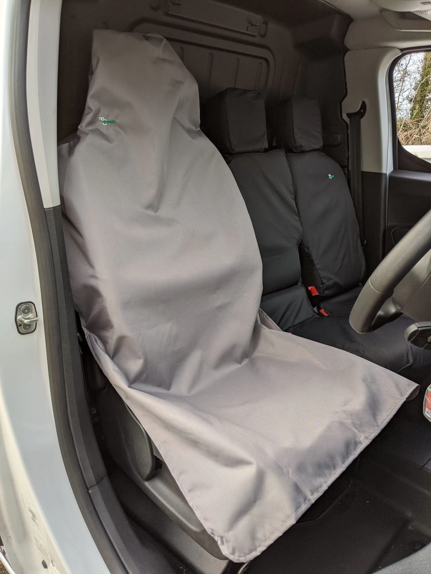 Town & Country Fast Fit Front Universal Car Seat Cover - Grey 4 Town & Country Fast Fit Front Universal Car Seat Cover - Grey - Image 2